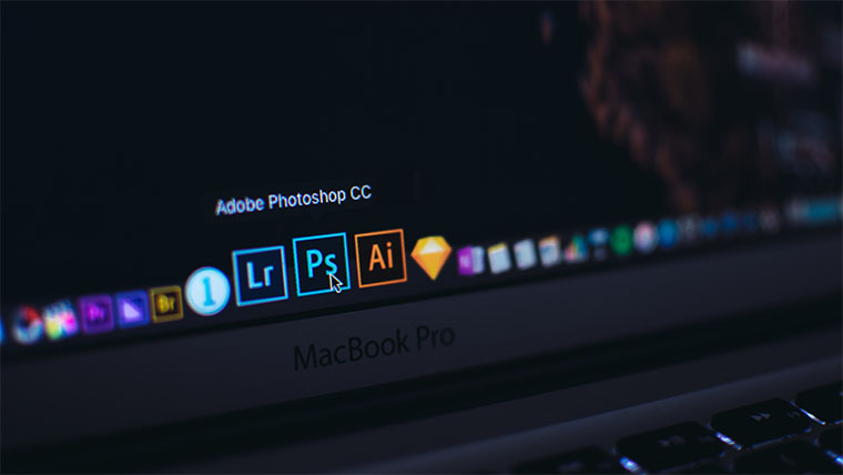 Adobe-lightroom-vs-photoshop